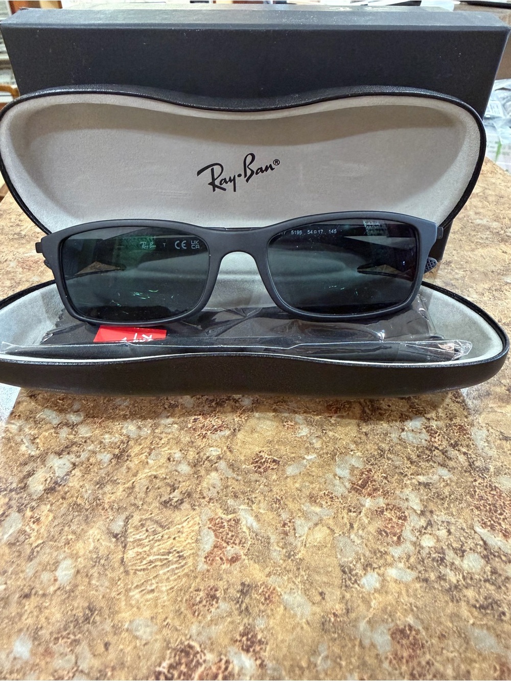 Ray-Ban Men’s Black Frame Sunglasses with Dark Green Lenses RB7017